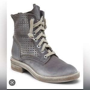 Dolce vita Aldis combat boot grey suede